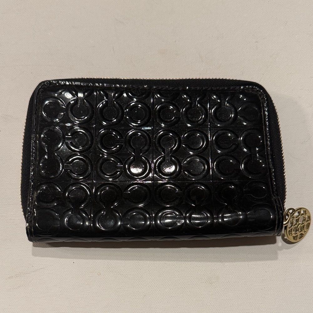 Elegant Black Embossed Wallet